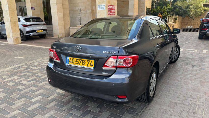 טויוטה קורולה