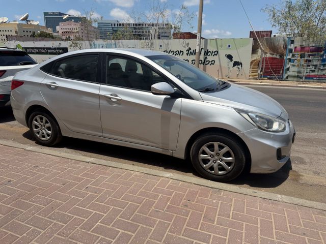 יונדאי אקסנט i25