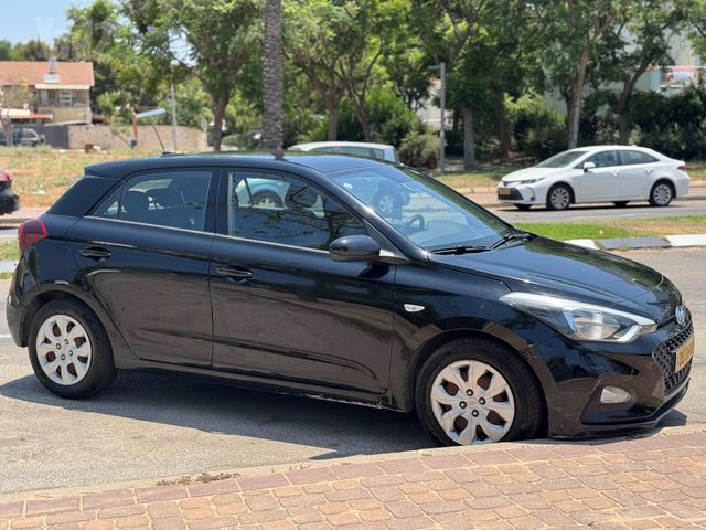 יונדאי i20