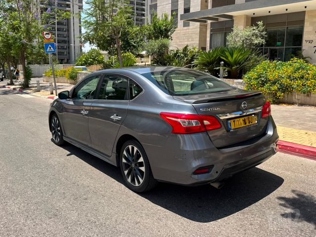 ניסאן סנטרה