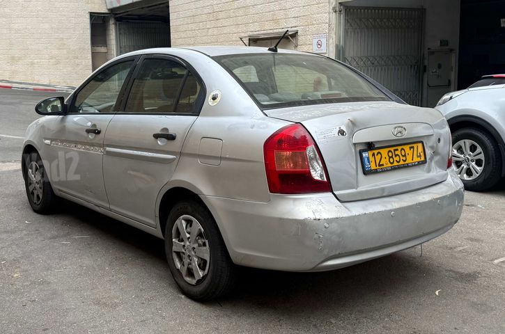 יונדאי אקסנט i25