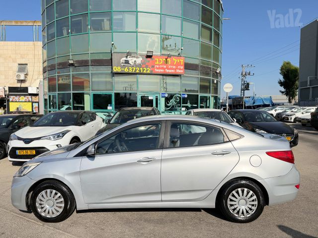 יונדאי אקסנט i25