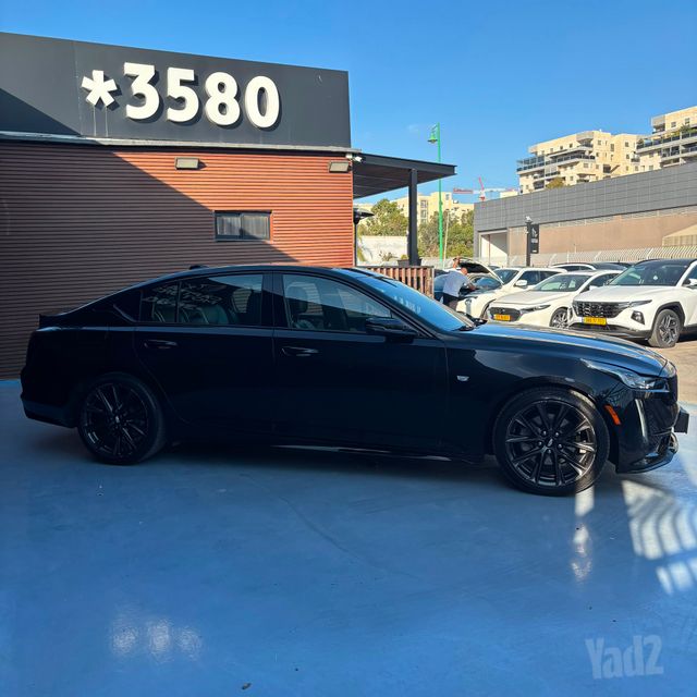 קאדילק CT5