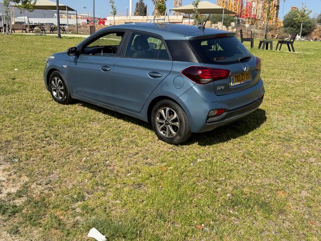 יונדאי i20