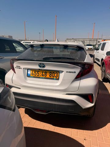 מודעת רכב טויוטה C-HR