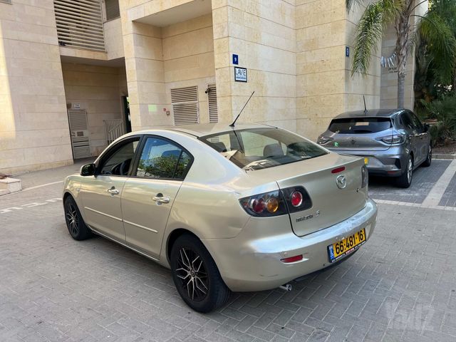 מאזדה 3
