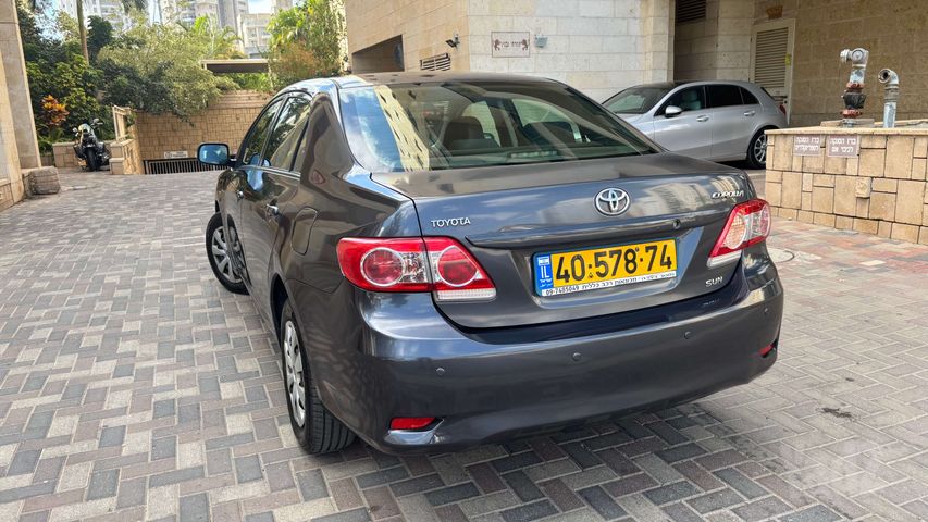 טויוטה קורולה