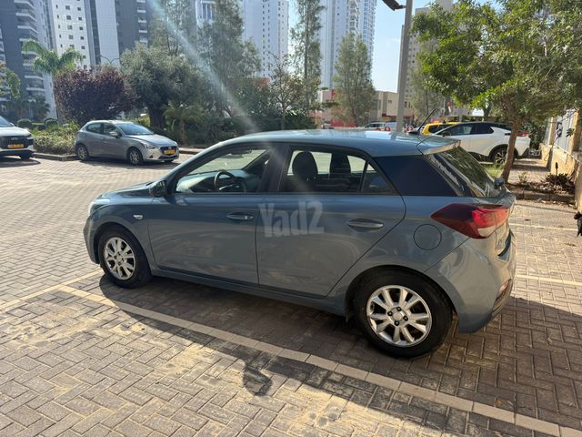 יונדאי i20