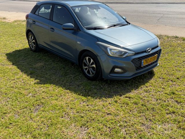 יונדאי i20