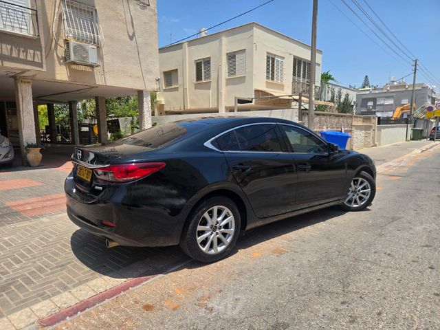 מאזדה 6