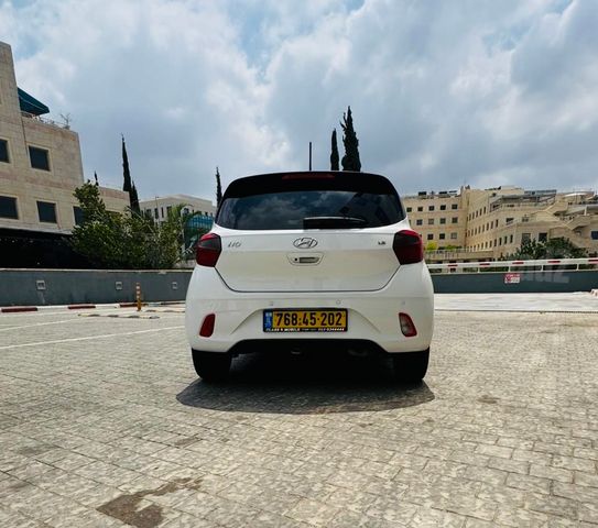 יונדאי i10