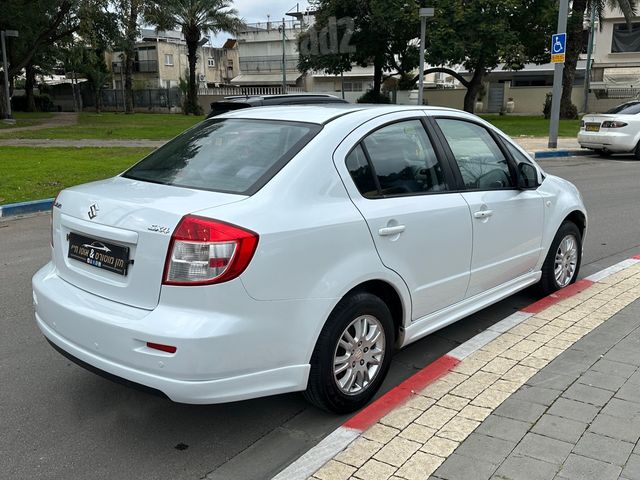 סוזוקי SX4