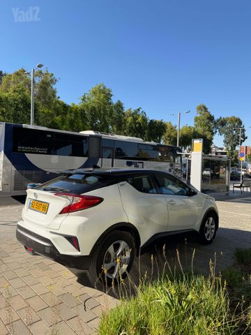 טויוטה C-HR