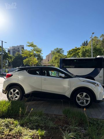 טויוטה C-HR