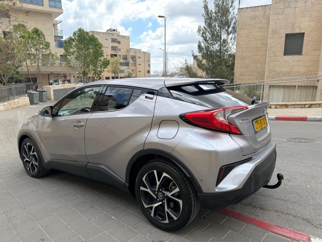 טויוטה C-HR