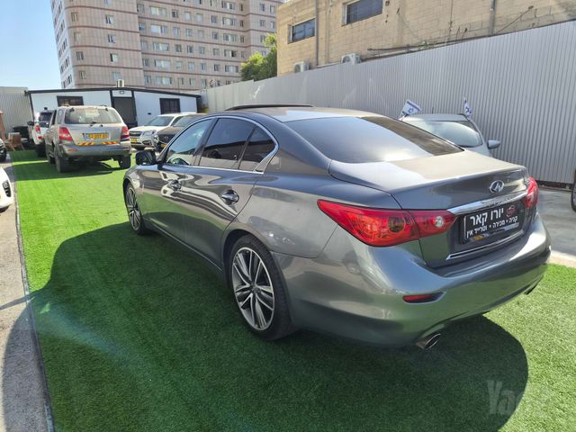 אינפיניטי Q50