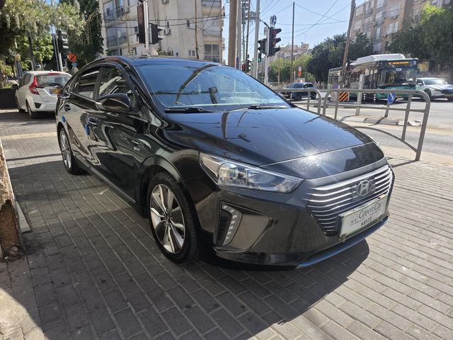יונדאי איוניק