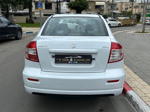 סוזוקי SX4