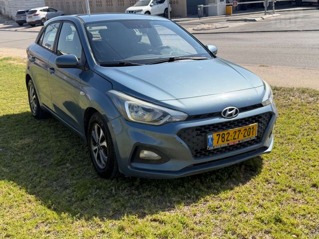יונדאי i20