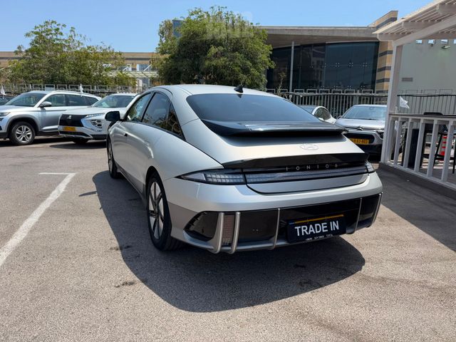 יונדאי איוניק 6