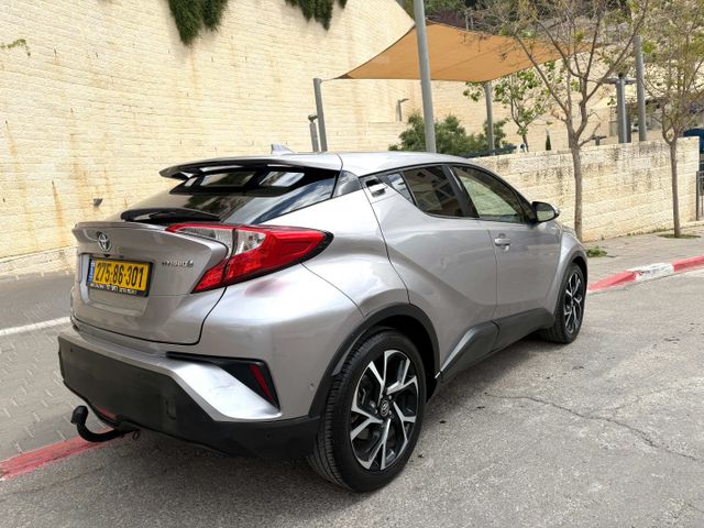 טויוטה C-HR