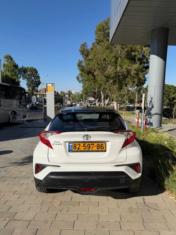 טויוטה C-HR