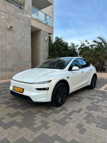 טסלה מודל Y