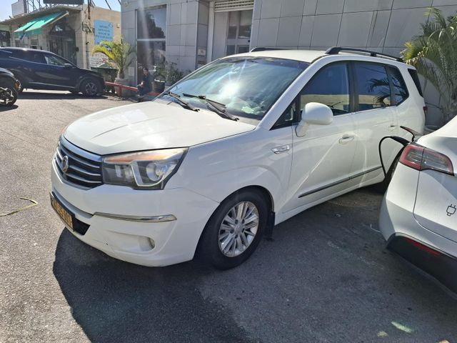 מודעת רכב סאנגיונג רודיוס