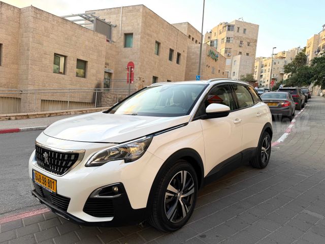 פיג'ו 3008