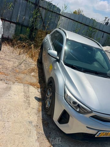 מודעת רכב קיה סטוניק