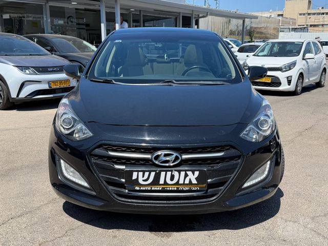 יונדאי i30
