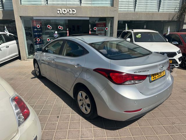 יונדאי I35