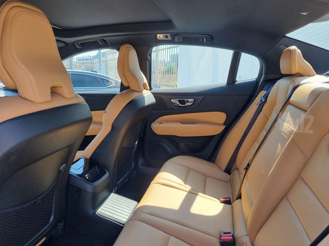 וולוו S60