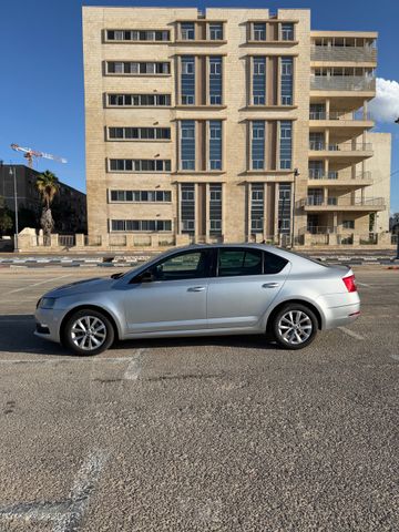 סקודה אוקטביה