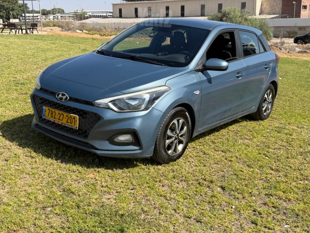 יונדאי i20