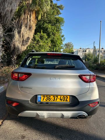 קיה סטוניק