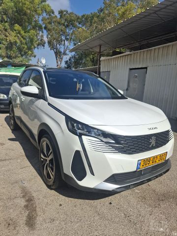 פיג'ו 3008