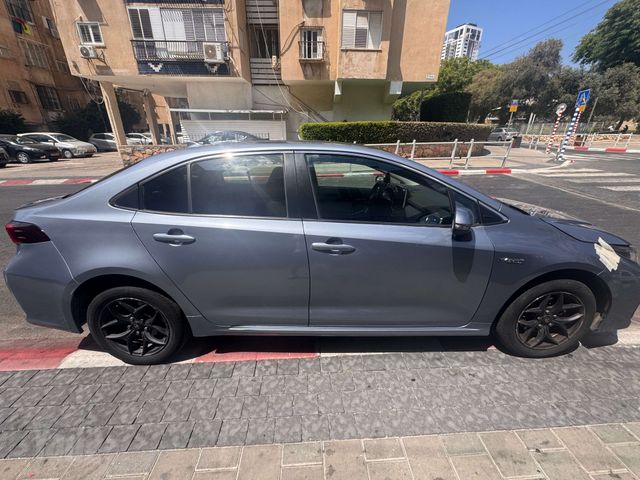 טויוטה קורולה