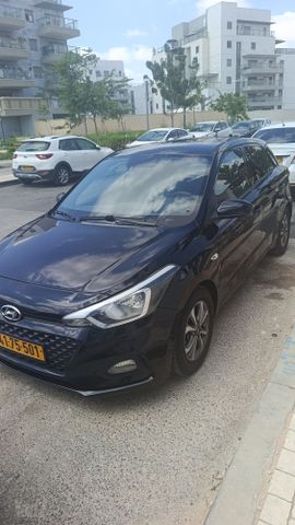 יונדאי i20