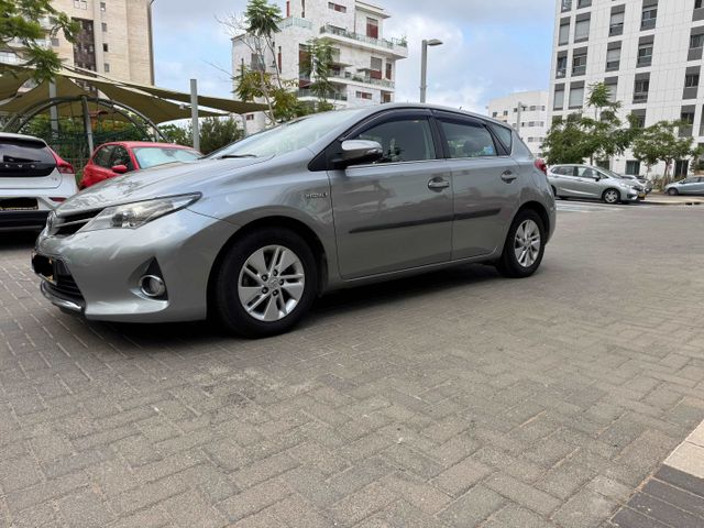 טויוטה אוריס