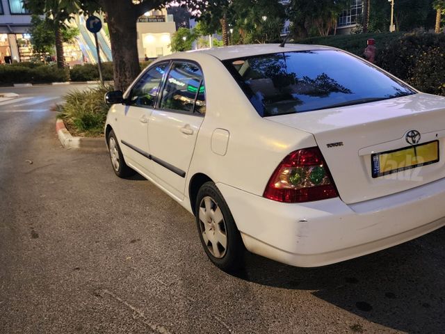 טויוטה קורולה