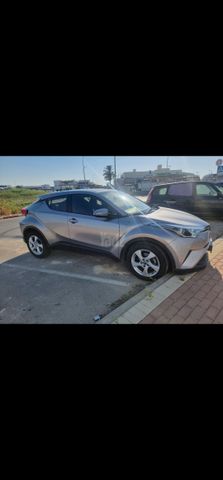 מודעת רכב טויוטה C-HR
