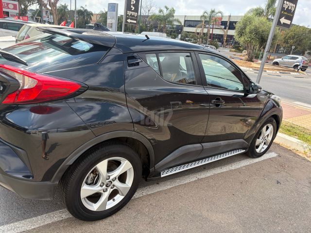 טויוטה C-HR