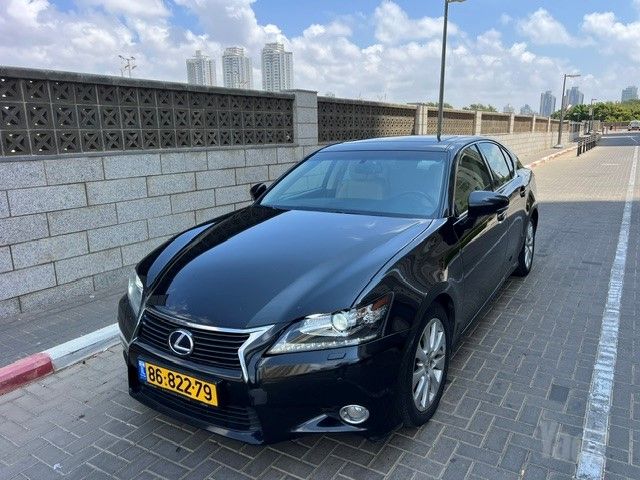 לקסוס GS