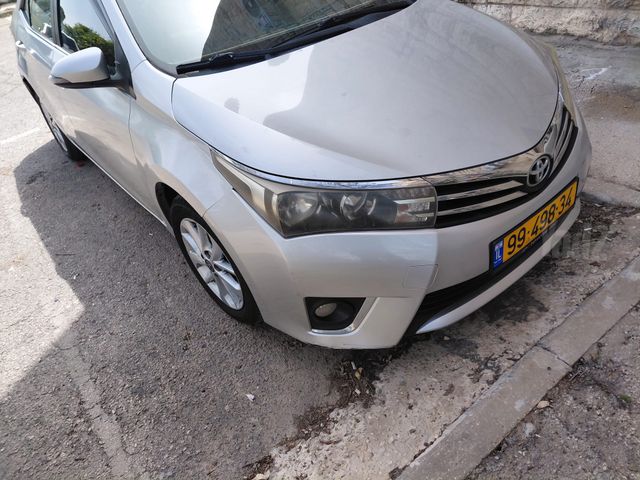 טויוטה קורולה
