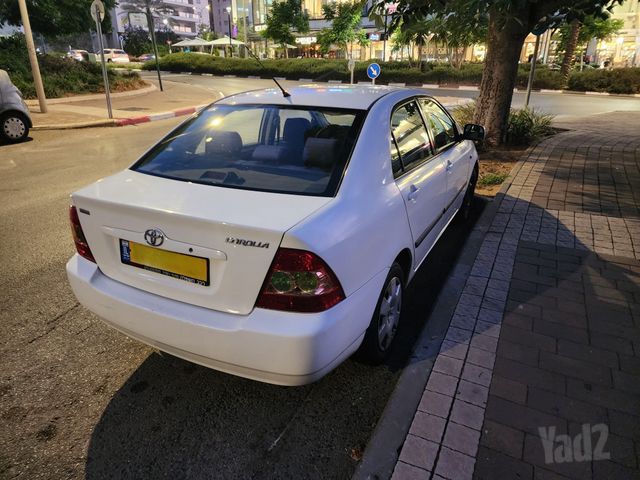טויוטה קורולה