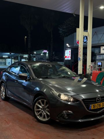 מאזדה 3