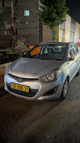 יונדאי i20