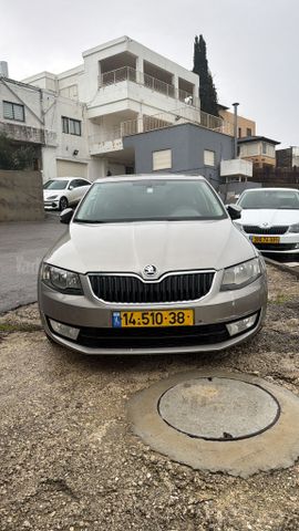 סקודה אוקטביה