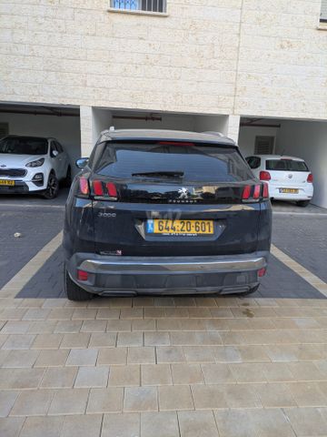 פיג'ו 3008